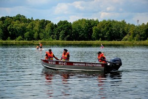 patrol wodny policja i straż na łodzi