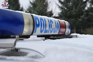 policyjne światła radiowozu