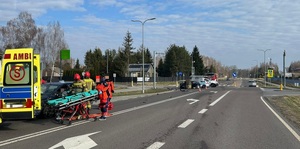 skrzyżowanie oraz pojazdy biorące udział w zdarzeniu