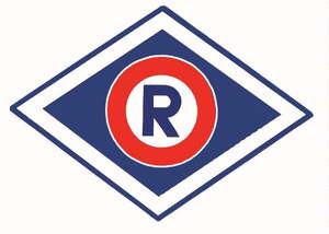 litera R na białym tle