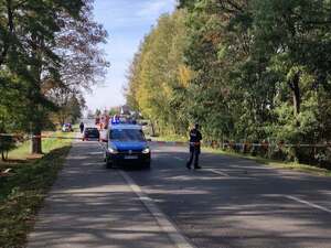 policjanci na miejscu zdarzenia